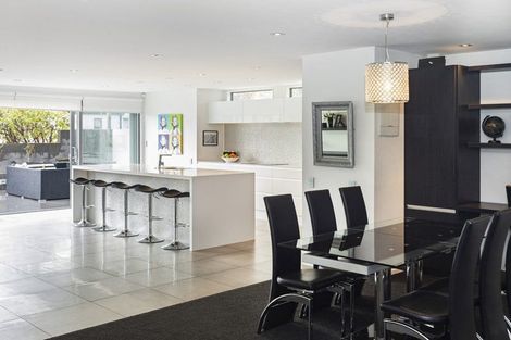 Photo of property in 107 Gardiners Road, Harewood, Christchurch, 8051