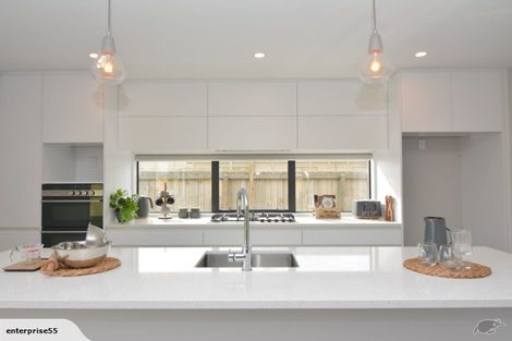 Photo of property in 33 Kingsbridge West, Burwood, Christchurch, 8083