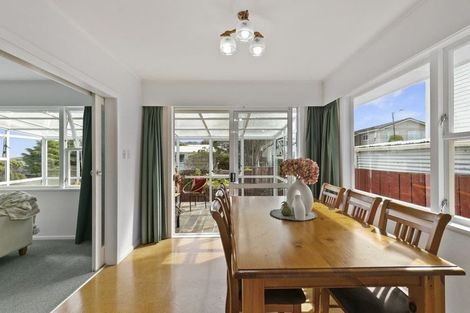 Photo of property in 10 Erris Street, Johnsonville, Wellington, 6037