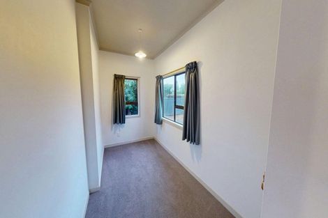 Photo of property in 33 Puriri Terrace, Roslyn, Palmerston North, 4414
