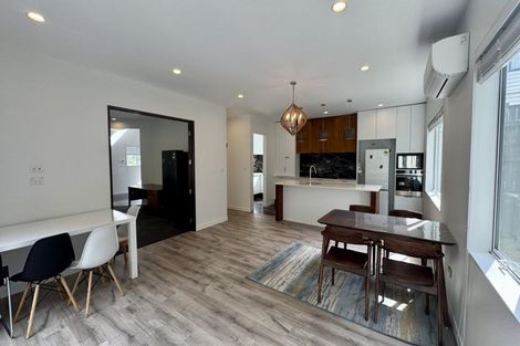 Photo of property in 31a Wairau Road, Forrest Hill, Auckland, 0627