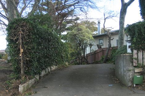 Photo of property in 14a Selwyn Road, Hospital Hill, Napier, 4110