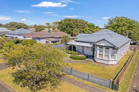 Photo of property in 11 Hurworth Place, College Estate, Whanganui, 4500