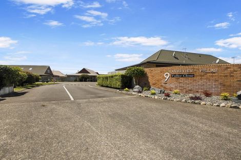 Photo of property in Rangeview Villas, 41/9 Fuller Close, Levin, 5510