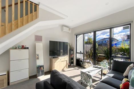 Photo of property in 29b Wharf Road, Te Atatu Peninsula, Auckland, 0610