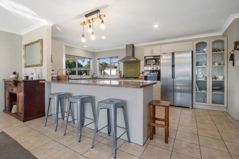 Photo of property in 32 Noble Johnston Drive, Katikati, 3129