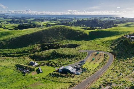 Photo of property in 456 Barrett Road, Omata, New Plymouth, 4374