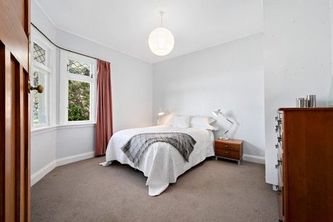 Photo of property in 12 Roseneath Terrace, Roseneath, Wellington, 6011