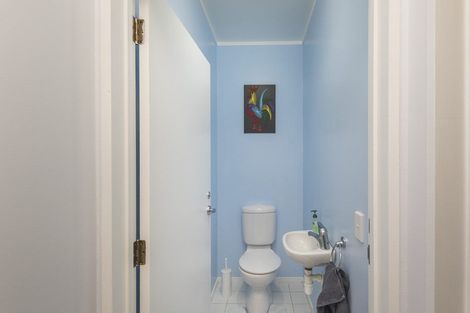 Photo of property in Maddison Apartments, 3/6a Queen Street, Palmerston North, 4410