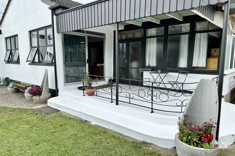 Photo of property in 12 Douglas Street, Hawera, 4610