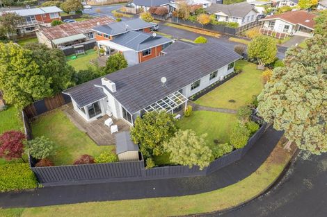 Photo of property in 2 Clements Crescent, Queenwood, Hamilton, 3210