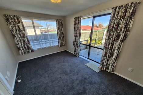 Photo of property in 64 Oriana Crescent, Hornby, Christchurch, 8042
