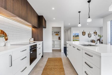 Photo of property in 33 Timara Crescent, Marshland, Christchurch, 8083