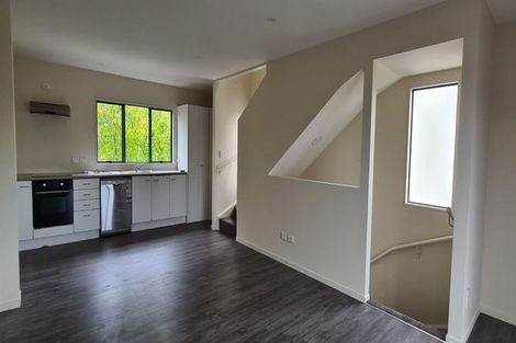 Photo of property in Lakeview Terrace, 20/14 Ambrico Place, New Lynn, Auckland, 0600