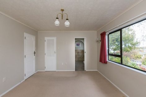 Photo of property in 2 Ewan Place, Taradale, Napier, 4112