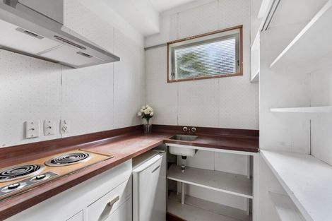 Photo of property in 18 Chaytor Street, West End, Palmerston North, 4410