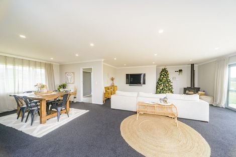 Photo of property in 15 Highland View Drive, Tokomaru, Palmerston North, 4474