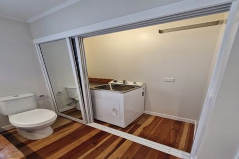 Photo of property in 1 Burrows Avenue, Karori, Wellington, 6012