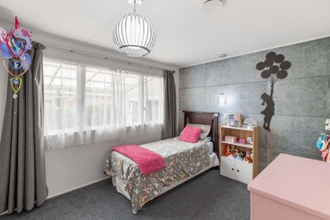 Photo of property in 21 Langley Avenue, Milson, Palmerston North, 4414