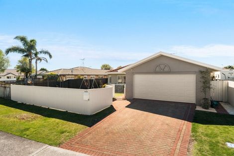 Photo of property in 151 Evans Road, Papamoa Beach, Papamoa, 3118