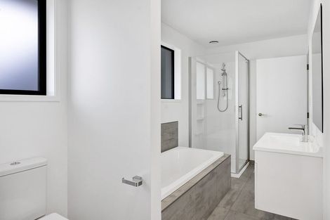 Photo of property in 120 Seaview Road, Westown, New Plymouth, 4310