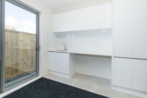 Photo of property in 133a Sunset Road, Totara Vale, Auckland, 0632