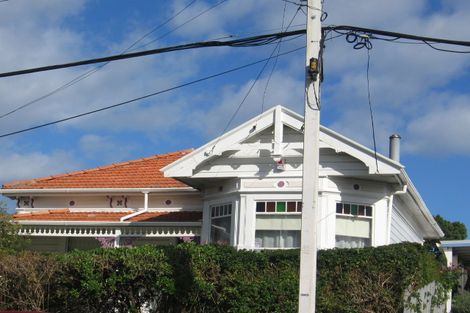 Photo of property in 2 Adelaide Street, Petone, Lower Hutt, 5012