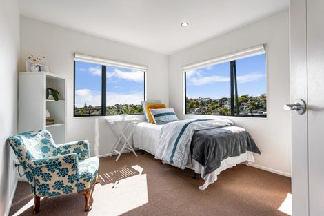 Photo of property in 589f East Coast Road, Browns Bay, Auckland, 0632