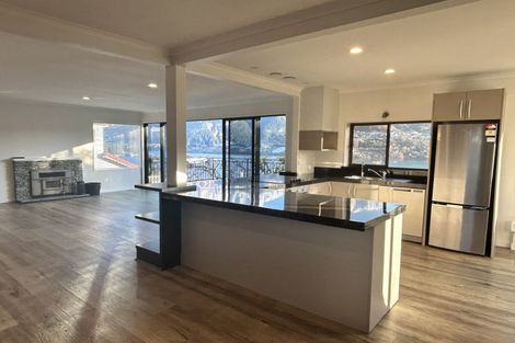 Photo of property in 64 Oregon Drive, Kelvin Heights, Queenstown, 9300