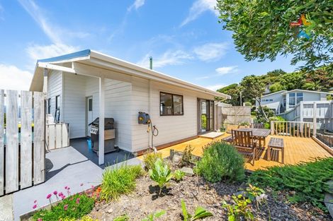 Photo of property in 4 Protea Street, Maungaraki, Lower Hutt, 5010
