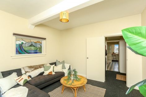 Photo of property in 127 Saint Aubyn Street, New Plymouth, 4310