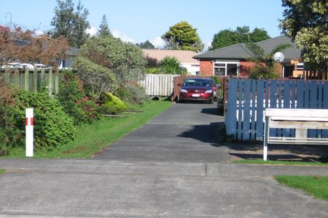 Photo of property in 1/8 Riverside Road, Orewa, 0931