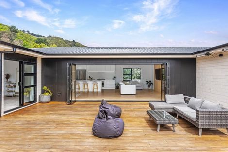 Photo of property in 55 Elizabeth Street, Waikanae, 5036