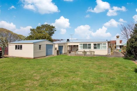 Photo of property in 39 Patu-kukupa Street, Manaia, 4612