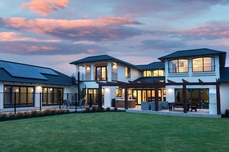 Photo of property in 12 Taunton Green, Papanui, Christchurch, 8052