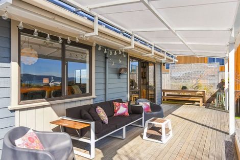 Photo of property in 42 Hicks Crescent, Waikanae Beach, Waikanae, 5036