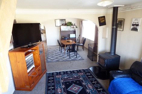 Photo of property in 1 Princess Street, Marton, 4710