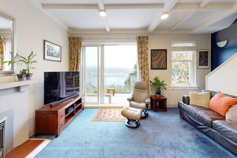 Photo of property in 55 Palliser Road, Roseneath, Wellington, 6011