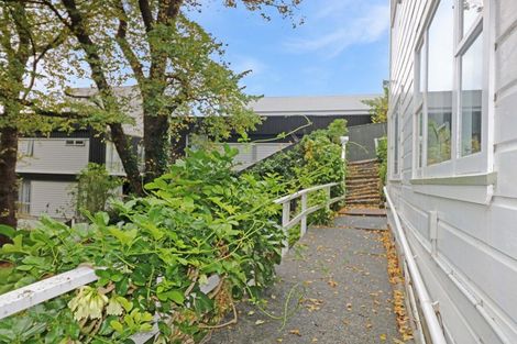 Photo of property in 10 Terrace Gardens, Te Aro, Wellington, 6011