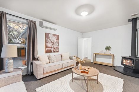 Photo of property in 9 Loreto Place, Hornby, Christchurch, 8042