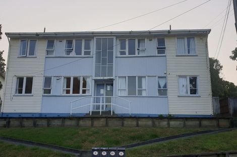 Photo of property in 12-14a Worcester Place, Cannons Creek, Porirua, 5024