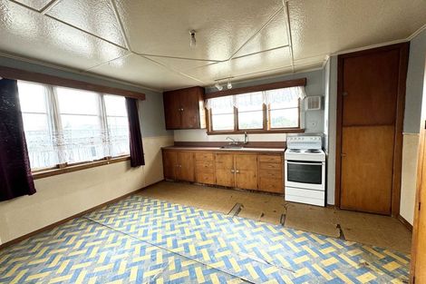 Photo of property in 215 Clyde Street, Balclutha, 9230