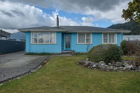 Photo of property in 8 Wanganui Flat Road, Harihari, 7884