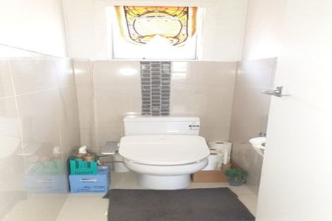 Photo of property in 1/104 Bond Crescent, Forrest Hill, Auckland, 0620