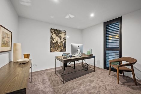 Photo of property in 314a Hurstmere Road, Takapuna, Auckland, 0622