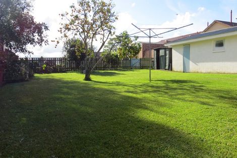 Photo of property in 21 Casper Street, Fairfield, Hamilton, 3214