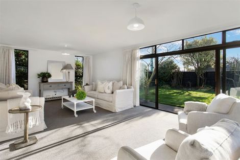 Photo of property in 2/108 Condell Avenue, Papanui, Christchurch, 8053