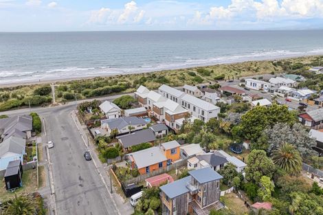 Photo of property in 13 Effingham Street, North New Brighton, Christchurch, 8083