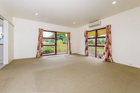 Photo of property in 772 West Coast Road, Oratia, Auckland, 0604