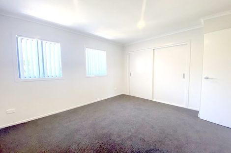 Photo of property in 2/9 Marlene Avenue, Te Atatu South, Auckland, 0610